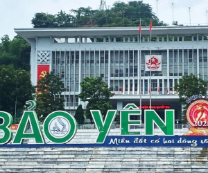 Chủ tiệm in ấn 'tố' 13 đơn vị cấp huyện, xã chây ì món nợ gần 2 tỷ đồng