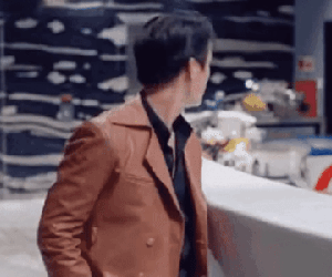 Mỹ nam Việt mang tiếng thiếu gia mà nhìn như thiếu nợ, mặt này mới bị ai cướp sổ gạo đúng không?
