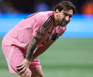 Giám đốc kỹ thuật Dortmund: Chiều cao mặt cỏ ở Mỹ do Messi quyết định