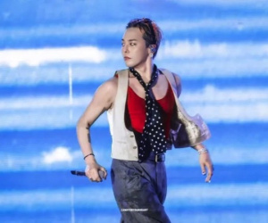 Tranh cãi thái độ của G-Dragon tại sân Mỹ Đình
