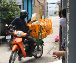 Chuyển khoản 1,8 triệu đồng cho shipper nhưng không thành công, người phụ nữ Hà Nội thao tác lại thì mất luôn 100 triệu đồng