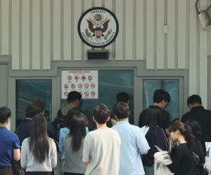 Du học sinh bỏ tiền triệu thuê người ‘tẩy trắng’ mạng xã hội để xin visa Mỹ