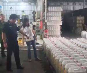 Phá đường dây 'dầu thực vật giả' nhập lậu cực lớn trên toàn quốc, thu giữ hơn 1.000 tấn