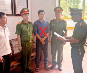 Bắt tạm giam kế toán chiếm đoạt tiền BHYT của học sinh