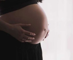 Sinh con tại bệnh viện, sản phụ bị y tá bôi nhầm axit lên bụng