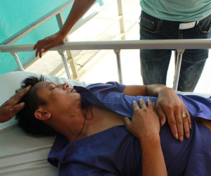 Bảo vệ bệnh viện phụ sản Hà Nội bị tố đánh người nhà bệnh nhân dã man