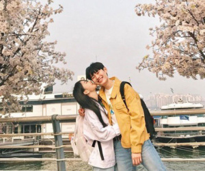 Cô gái bị 'ném đá' dữ dội vì tâm sự: Yêu người có bồ thì đã sao?