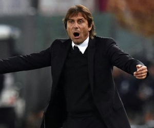 Conte công khai chê trách cầu thủ Chelsea