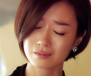Cưới chạy vì sự cố rách "áo mưa", tôi cay đắng vớ phải người chồng chẳng ra gì