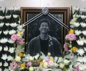 Loạt sao xuất hiện tại đám tang sao 'Reply 1988' sau khi vừa dự đám cưới Song Joong Ki