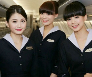Cụ ông 70 tuổi đá nữ tiếp viên hàng không khi được yêu cầu thắt dây an toàn