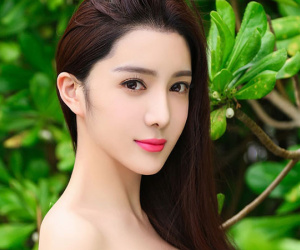 Sao nữ Trung Quốc chết lõa thể ở bụi cây: Trượt chân vì say rượu