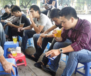 Tranh cãi xung quanh đề xuất lùi giờ làm, giảm giờ nghỉ trưa