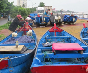 Bão tăng tốc, Phú Yên yêu cầu di dân khỏi vùng nguy hiểm trước 18h