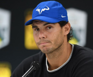 Nadal bỏ cuộc ở tứ kết giải Paris Masters