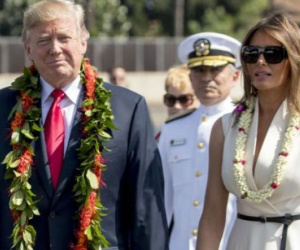 Ông Trump đến Hawaii cùng phu nhân