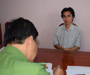 Bắt giam con ruột dùng cyanua đầu độc cha và người hàng xóm