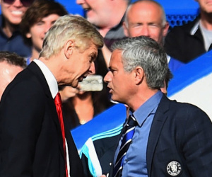 Các CĐV Việt Nam nghĩ gì khi Mourinho dè bỉu Wenger?