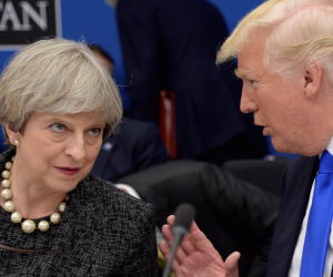 'Khẩu chiến' giữa ông Trump và bà Thủ tướng Anh Theresa May: Cơn bão trong cốc nước!