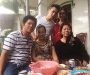 Chưa chính thức làm dâu, Lâm Khánh Chi đã được bố mẹ chồng hết mực cưng chiều