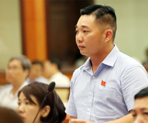 Chủ tịch quận 12 bị HĐND TP HCM 'truy' trách nhiệm vụ bạo hành trẻ