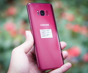 Galaxy S8 Burgundy Red xuất hiện ở Việt Nam