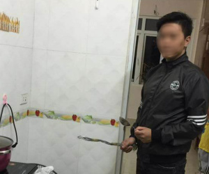 Bé trai 10 tuổi bị bố đánh đập dã man: Lời khai của người bố