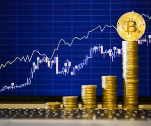Lần đầu chạm mốc 15.000 USD, bong bóng Bitcoin nguy cơ "nổ"?