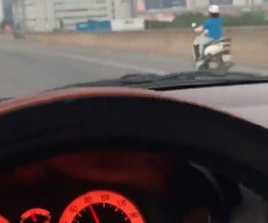 Clip: Ninja lead phóng 80km/h trên đường vành đai 3 chỉ dành cho ô tô
