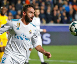 Carvajal bị treo giò 1 trận vì hành vi 'tẩy thẻ'
