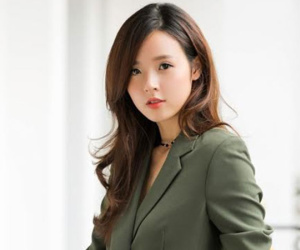 Bị Thuý Vi chê luộm thuộm khi đụng mặt, Midu đã tái xuất sang chảnh thế này!