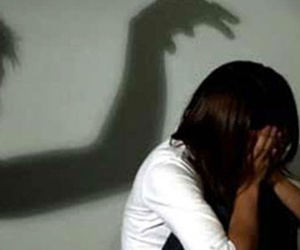 Dụ bé gái 'làm chuyện người lớn' khi đang mang án treo
