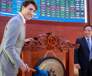 Thủ tướng Canada thăm Sở Giao dịch chứng khoán TP HCM