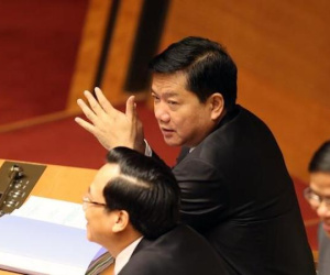 Vụ bắt ông Đinh La Thăng lên báo nước ngoài