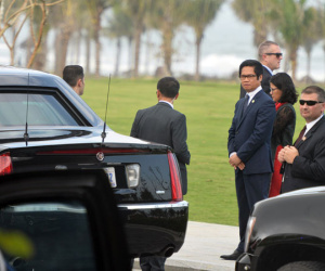Cận cảnh mật vụ Mỹ bảo vệ khi Tổng thống Trump phát biểu