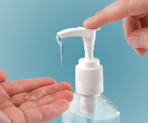 Chàng trai rước họa do rửa bộ phận sinh dục bằng nước vệ sinh phụ nữ