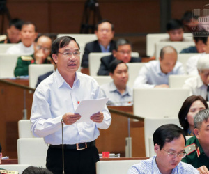 Mỗi người dân đang gánh 30 triệu đồng nợ công