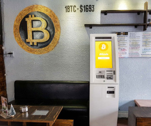 Mua Bitcoin bằng tiền mặt qua cây ATM tại Sài Gòn