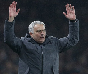 Trước đại chiến, Mourinho bóc mẽ thói xấu của Man City