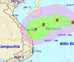 Bão số 13 di chuyển chậm lại, đổi hướng