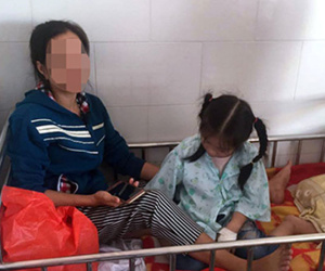 Hơn 140 học sinh ở Sài Gòn nghi ngộ độc vì ăn bún riêu