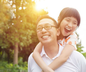Muốn gia đình hạnh phúc cha mẹ nên sinh con gái, khoa học đã chứng minh!