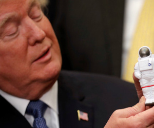 Tổng thống Trump chỉ đạo NASA đưa người lên Mặt Trăng