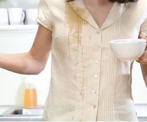 Vết ố bẩn từ trà được giặt sạch bằng cách nào?