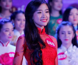 Á khôi ĐH Kinh tế TP.HCM lọt top 45 Hoa hậu Hoàn vũ là ai?