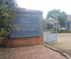 Phó chủ tịch thị trấn nợ dân 2 tỷ xin thôi việc