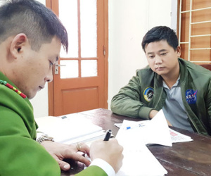 Lời khai của nghịch tử đánh bố gãy xương sườn