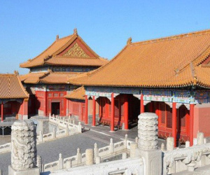 Có đến 9.999 gian phòng, tại sao Tử Cấm Thành không có dù chỉ một nhà vệ sinh?