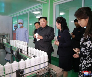 Nhật Bản đóng băng tài sản của 19 công ty Triều Tiên