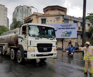 Xe bồn cán chết nữ sinh không được cấp phép vào nội đô